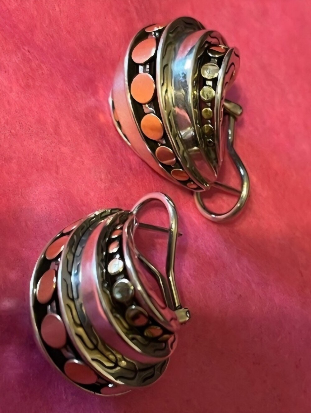 JOHN HARDY GOLD/ TWO Tone Dome Budda Bell Earrings